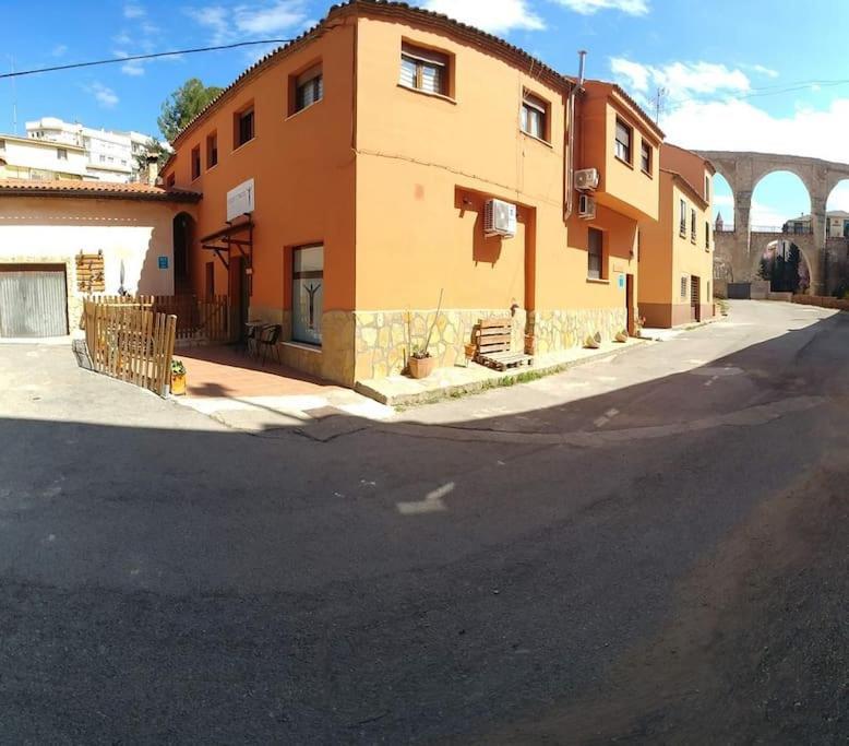 El Vinilo. Aparcamiento Exterior Gratuito Apartment Teruel Bagian luar foto